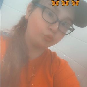 Meet your Posher, Brooke